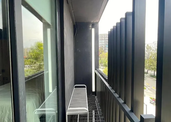 Zielo Londres ,modern With Ac & Rooftop Terrace Apartment *